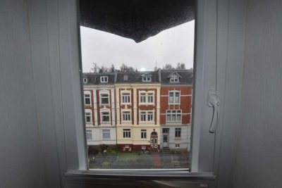 Wohnen direkt an der Wakenitz in der Yorckstraße 23, DG 2 Zi.-Whg. ca. 42qm SOFORT FREI