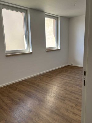 Hochwertige 5-Zimmer-Maisonette mit Terrasse, kleinem Garten und Blick ins Grüne