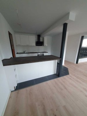 5-Zimmer Wohnung in Hemhofen mit 150 m² Wohnfläche, Erstbezug nach Sanierung