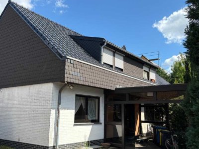 Freistehendes Einfamilienhaus mit Einliegerwohnung
