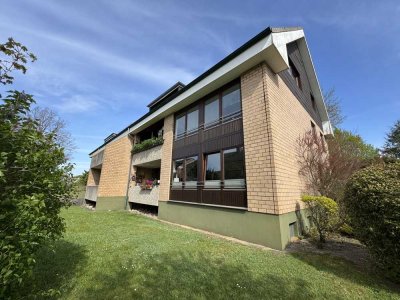 helle 4-Zimmer-Wohnung mit Loggia in ruhiger Seitenstraße