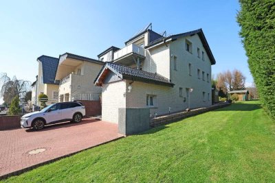 JA, zur gepflegten 3-Zimmer-Eigentumswohnung mit Balkon und Stellplatz in Solingen-Gräfrath!