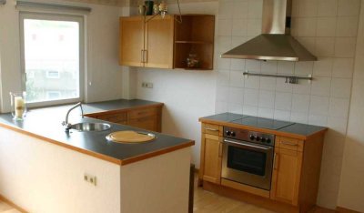 3-Zimmer DG Wohnung mit großer Wohnküche in ruhiger Wohnstaße im Süden von Braunschweig