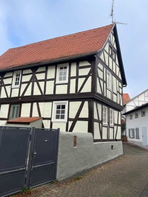 RESERVIERT!! 1-Familien Fachwerkhaus top saniert ca. 145 qm Wohn-Nutzfläche