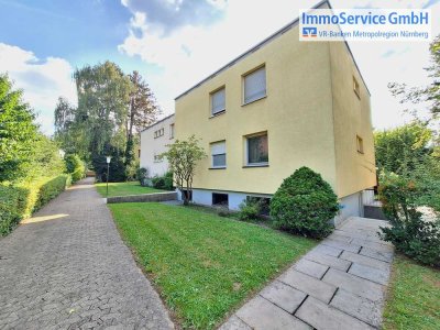Renovierte 3-Zimmer Wohnung im Hochparterre mit Balkon und Einzelgarage