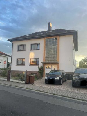 Gepflegte 3-Zimmer Dachgeschosswohnung in Maintal