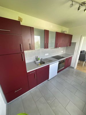 Moderne 4-Zimmer-Wohnung mit Balkon
