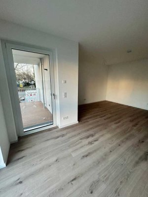 Exklusiver Neubau: 2 Zimmer-Wohnung Balkon überdacht | EBK | Abstellraum | TG