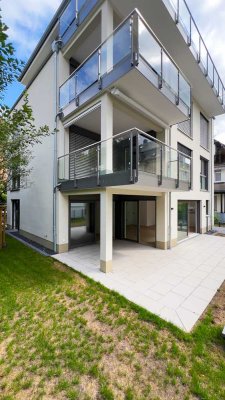 Neubau-Terrassenwohnung im Wiesbadener Dichterviertel mit Garten & Designer-Küche
