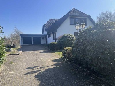 Sehr gepflegtes, großes, freistehendes Wohnhaus in super ruhiger Lage in der Nähe von Fischerhude!