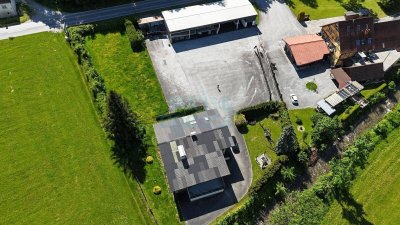 Wohnhaus mit großzügiger Lagerfläche