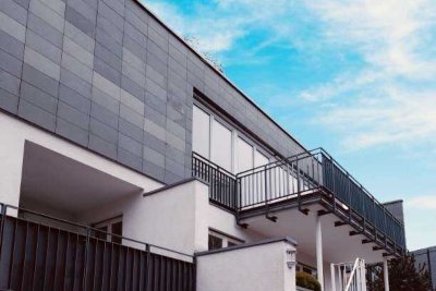 Helle Penthousewohnung mit großer Dachterrasse - Waldrandlage