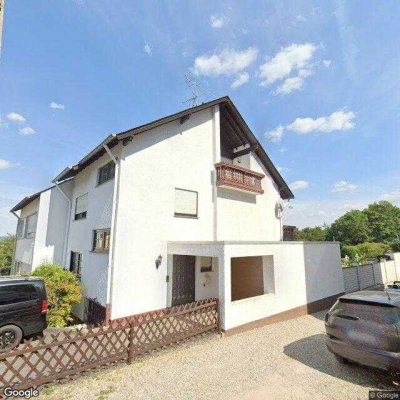 Viel Platz für den Alltag: Großzügiges Haus in Koblenz-Metternich