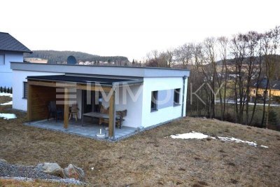 neuwertiges Knusperhäuschen auf 2000m² Grundstück