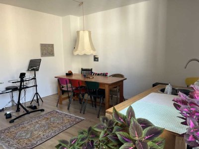Zwischenmiete September & Oktober Innenstadt helle Wohnung