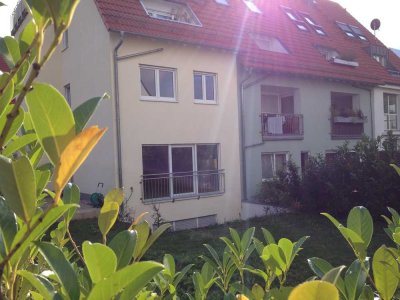 Exklusive 4-Zi.-Maisonettewohnung mit großem Garten & hochwertiger Ausstattung, in ruhiger Top-Lage