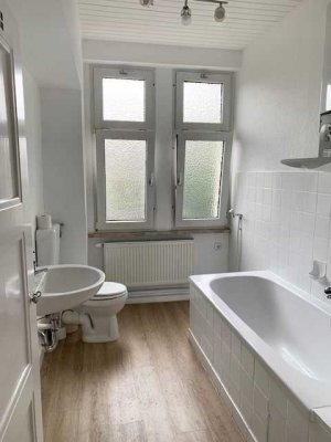 Helle 2-Zimmer-Wohnung in Zweibrücken mit Gartenblick