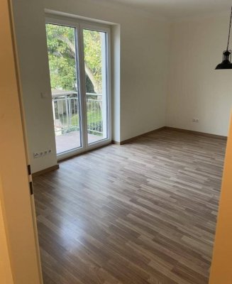 Ruhige 2 Zimmer Wohnung mit Balkon und grünem Innenhofblick zum Wohlfühlen