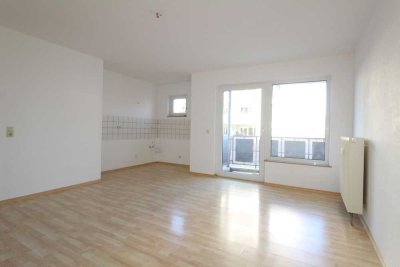 Helle 1-Zimmerapartment mit Balkon im Leipziger Osten! * Aufzug * Ruhige Lage!