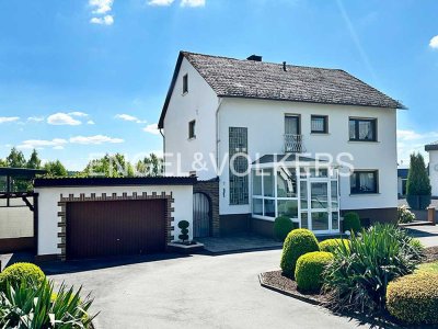 Geräumiges EFH mit gepflegter Außenanlage und Potenzial