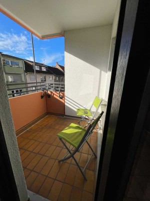 Helle 2-Zimmer-Wohnung mit Balkon & Tiefgaragenstellplatz in der Schwetzinger Vorstadt