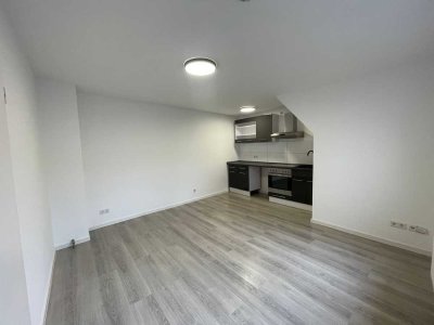 KL - City, Nähe-Stiftsplatz,  1 ZKB, neue EBK, modernes Badezimmer *Erstbezug*