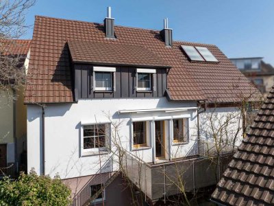 *Neuer Preis*Gepflegtes Haus mit großem Anbau, Kamin und Doppelgarage