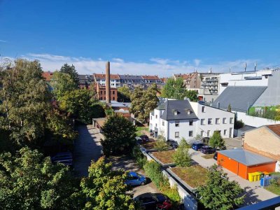 Fürth/Südstadt: 2-Zimmerwohnung mit Blick über die Dächer der Stadt