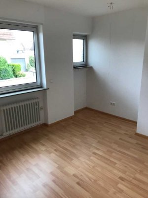 Alltagstaugliche 4-Zimmer-Wohnung mit Balkon in Kaiserslautern