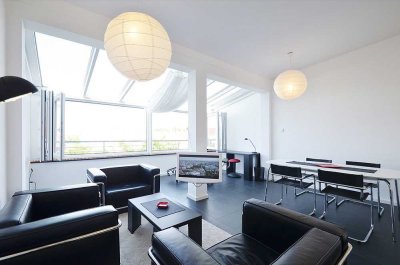 Möbliertes,  lichtdurchflutetes Loft-Apartment  – fußläufig zu BMW FIZ & Werk1