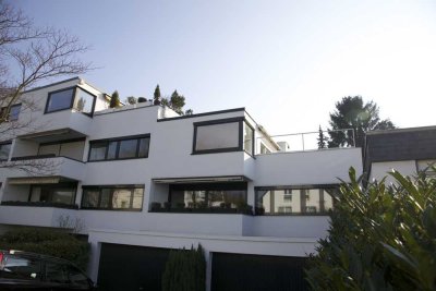 Lichtdurchflutete, renovierte Luxuswohnung - Südseite - 40 m² Terrasse