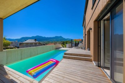 Refugium mit Seeblick und Pool /Bezugsfertig/Provisionsfrei