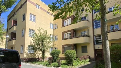 Juwel der Bauhauszeit: Helle 2-Zimmer-Wohnung m. Balkon u. Blick ins Grüne - bezugsfrei - privat