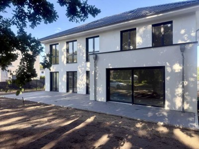 Design trifft Natur – Exklusive Villa nur 5 Minuten vom See entfernt!