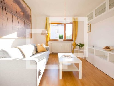 Wir renovieren und Sie ziehen ein: kleine 2-Zimmer-Wohnung mit Balkon in Mitte-Süd!