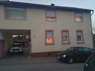 Geräumiges  Zweifamilienhaus in Flomborn mit 160 m² Wohnfläche.  Keine Maklergebühr!