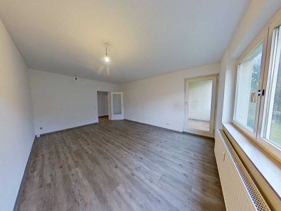 ** Helle 2-Zimmer-Wohnung mit Balkon & Badewanne **