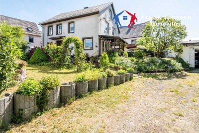 Freistehendes Einfamilienhaus in Wallscheid - besonderes Grundstück, Garten, Veranda & Terrasse