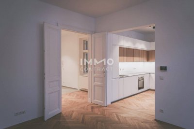 Zeitlose Eleganz im Stilaltbau - Luxuriös sanierte Traumwohnung