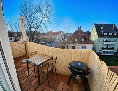 Zentrumsnahe helle schöne 3 Zimmer DG Wohnung