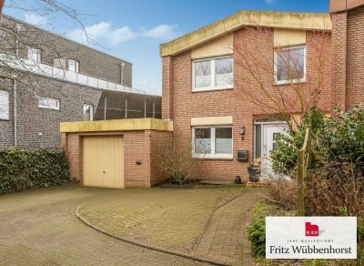 Ansprechendes Reihenendhaus mit Garage auf großem Grundstück