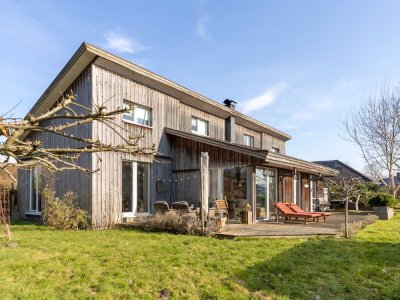 Zeitloser Wohntraum mit Sauna und großem Grundstück