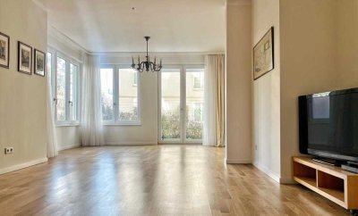 Stilvolle Erdgeschosswohnung mit Süd-Ost-Ausrichtung und eigenem Garten in ruhiger Lage