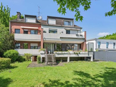 Kapitalanlage mit Potenzial: MFH mit 6 Wohneinheiten und Pool - in Mönchengladbach Rheydt