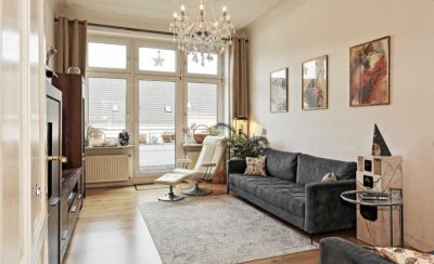Luxuriöse Altbauwohnung + Studio-Apartment mit Blick auf den Rheinturm