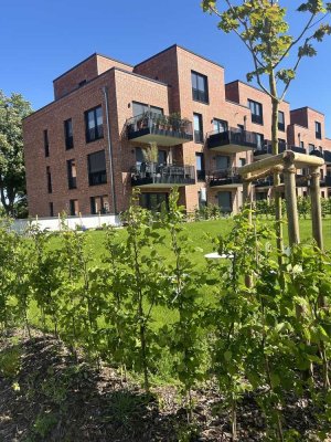 Großzügig geschnittene 2-Zimmerwohnung mit Balkon und TG-Stellplatz