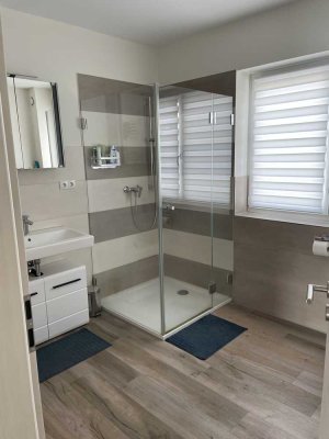 Ansprechende und neuwertige 4-Zimmer-Wohnung mit Balkon und EBK (2-Jahresmietvertrag)