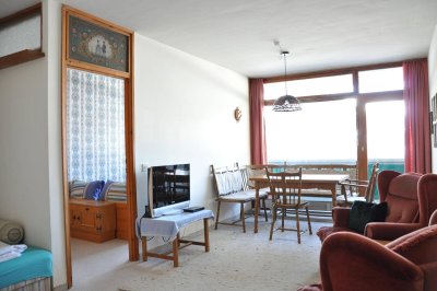 Kurzzeitmiete 2- Zimmer FERIENWOHNUNG mit absolut freiem Ausblick auf den Golfplatz und über das Gasteinertal, inklusive privatem Garagenstellplatz