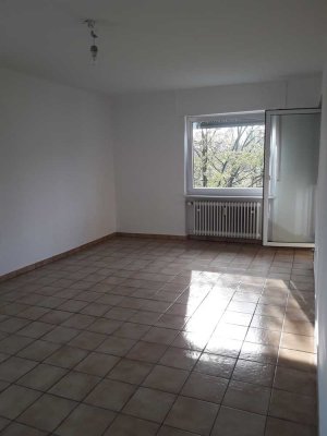 Attraktive 4-Zimmer-Wohnung mit Balkon und EBK in Bruchsal