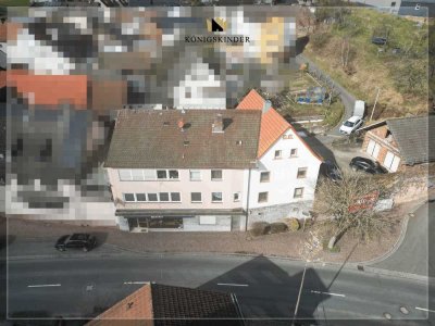 Neuer Vermieter gesucht: Vier Wohnungen u. einen kl. Laden, Garagen in drei Gebäude auf gr. Grundst.
